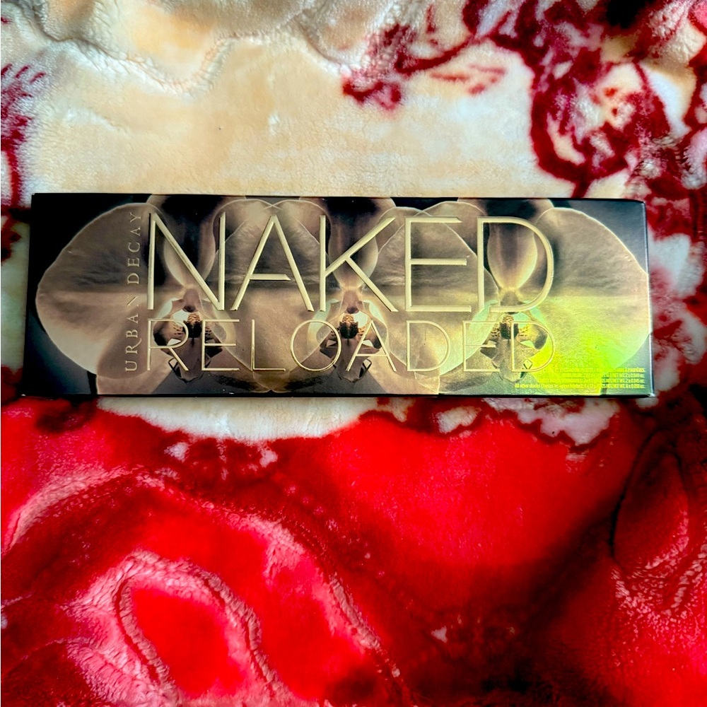 URBAN Decay, NAKED RELOADED eyeshadow palette